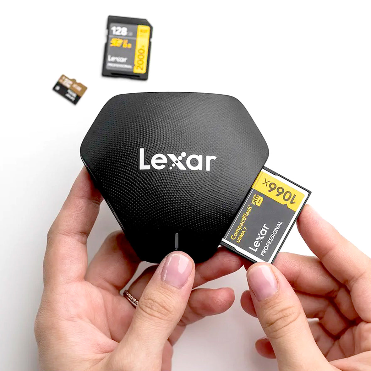 Lector de tarjetas LEXAR